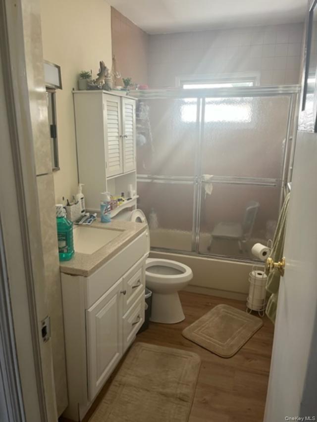 #3 photo, 330 florida Avenue, Copiague , NY 11726