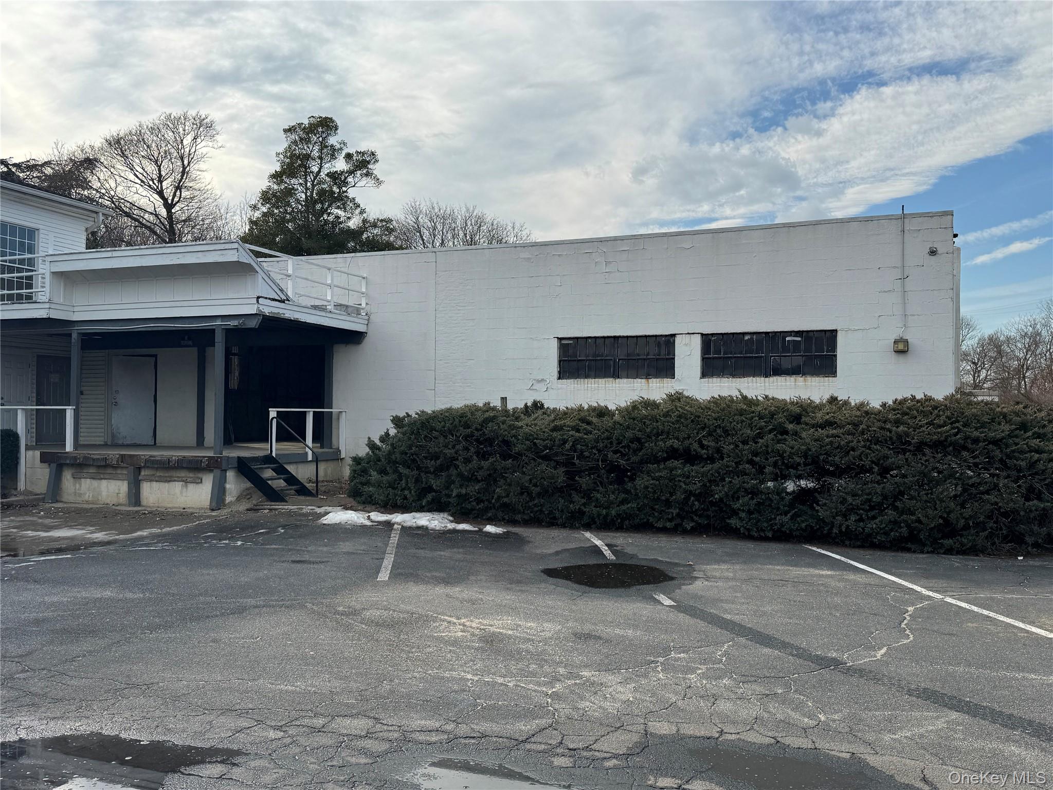 #10 photo, 32 Chichester Avenue, Center Moriches , NY 11934