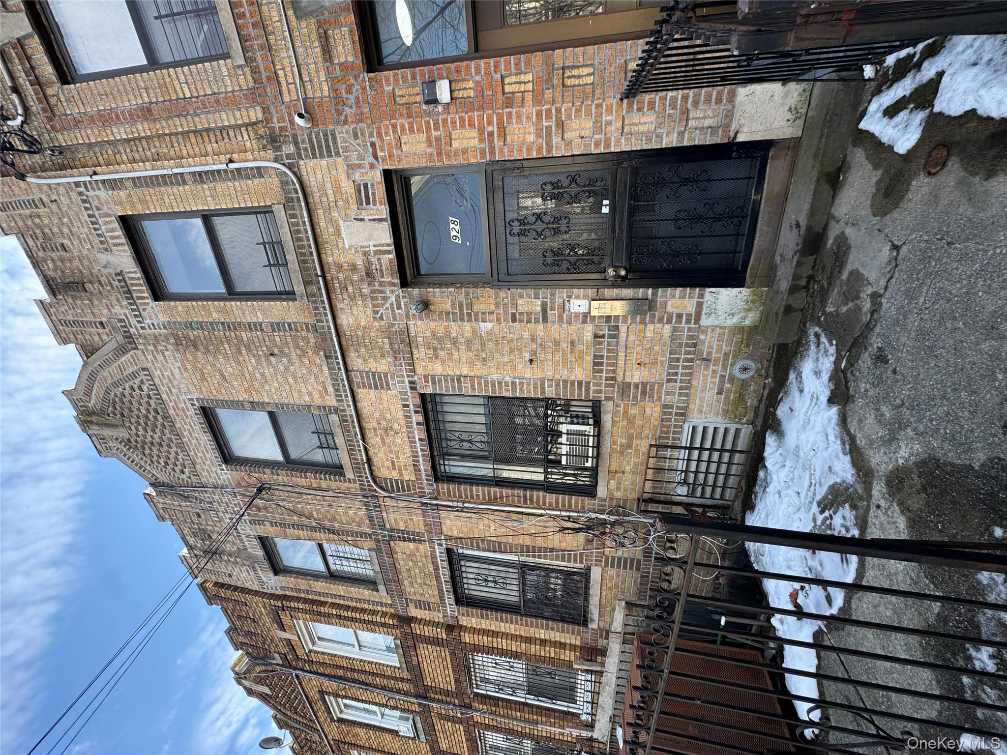 #1 photo, 928 belmont, 브루클린 Brooklyn , NY 11028