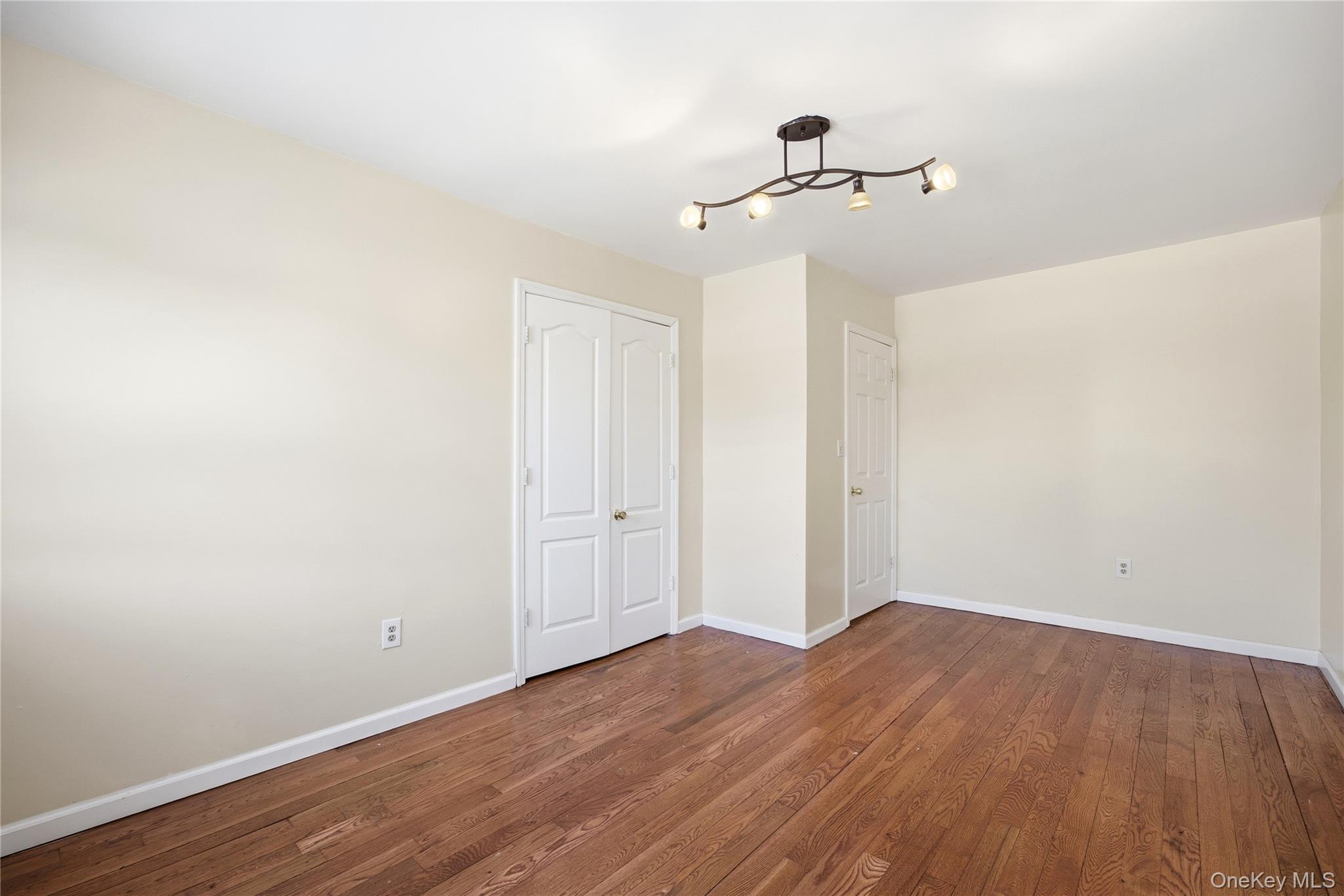 #10 photo, 13410 Farmers Boulevard, קווינס Jamaica , NY 11434