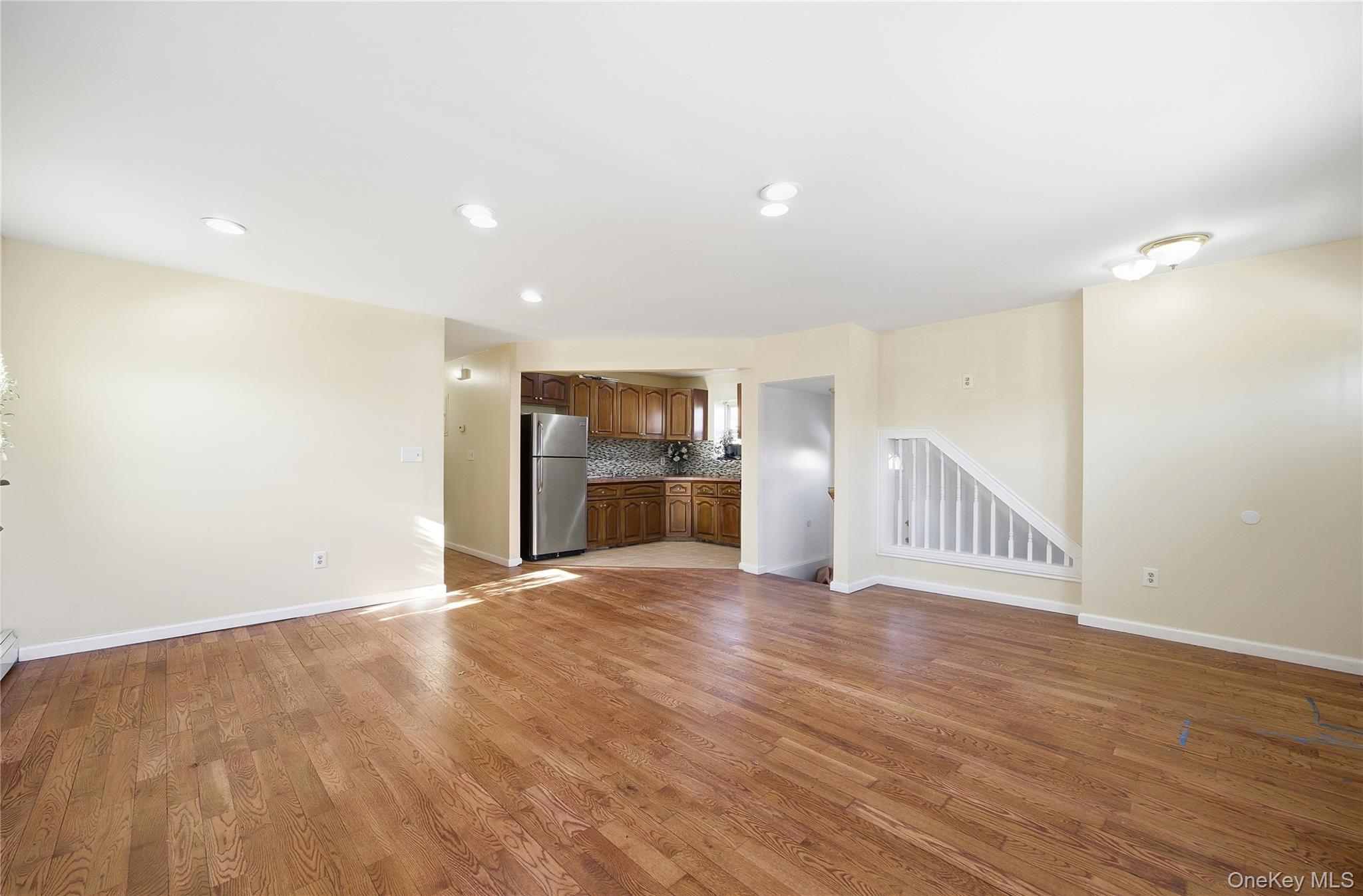 #15 photo, 13410 Farmers Boulevard, קווינס Jamaica , NY 11434