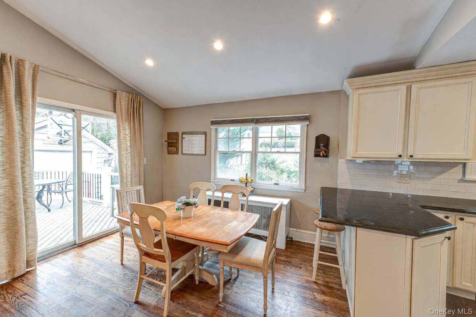 #13 photo, 75 Bar Beach Road, Нассау ‖ Port Washington , NY 11050