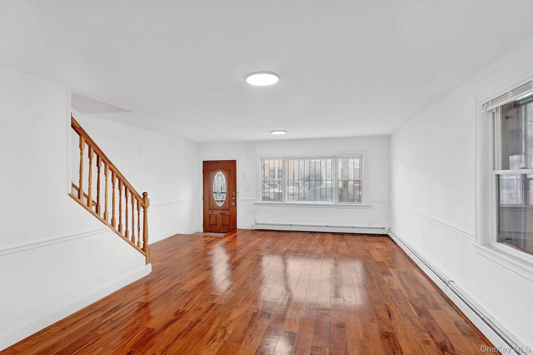 #4 photo, 16418 109th Drive, 뉴욕퀸즈 Jamaica , NY 11433