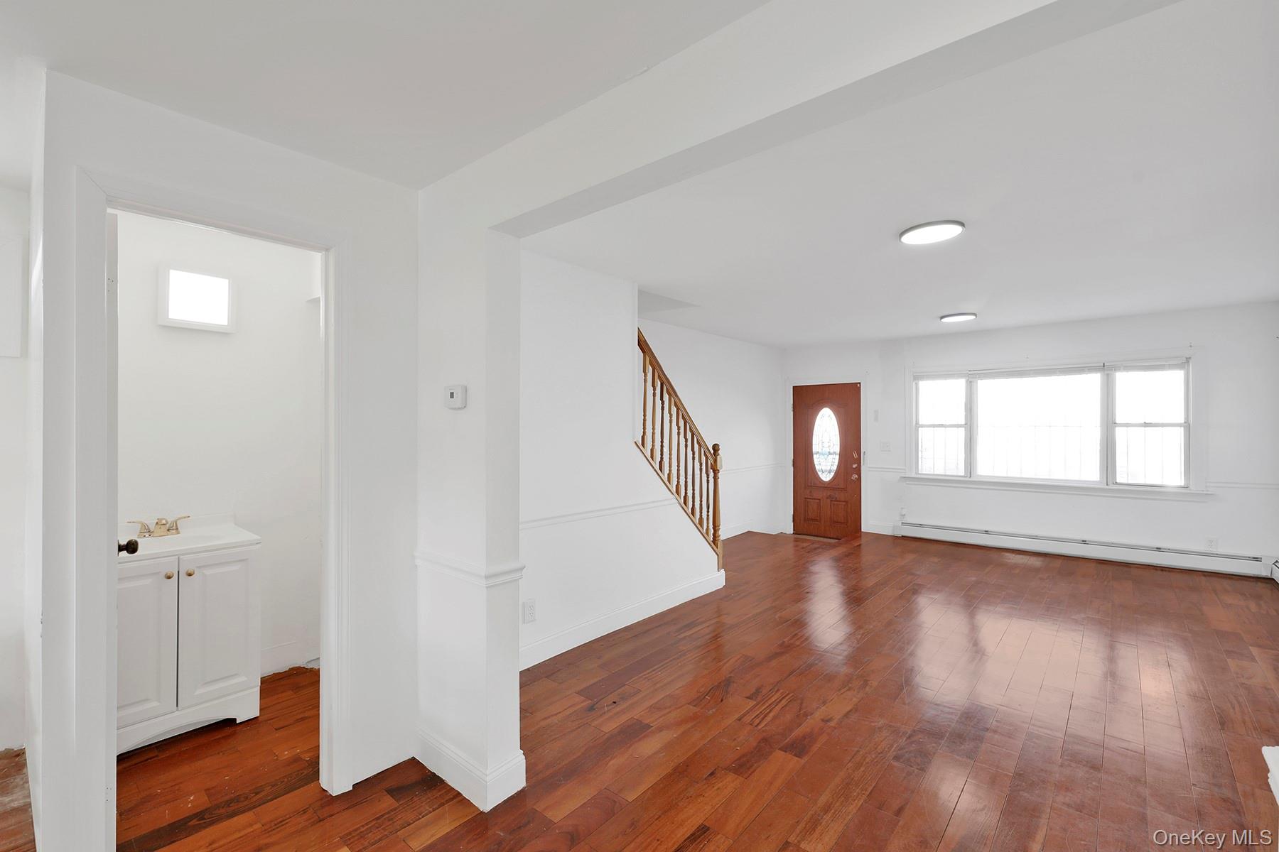 #6 photo, 16418 109th Drive, 뉴욕퀸즈 Jamaica , NY 11433