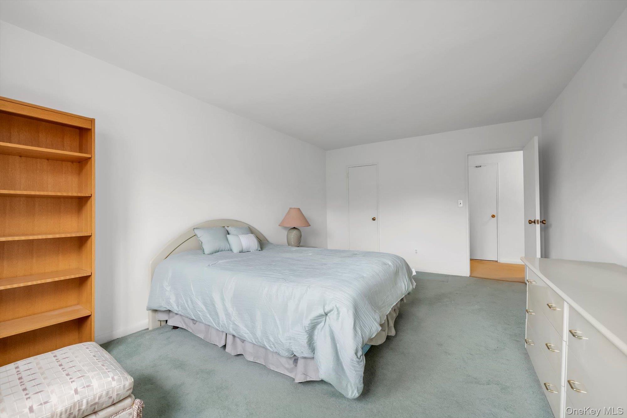 #14 photo, 25 Chapel Place, Нассау ‖ Great Neck , NY 11021