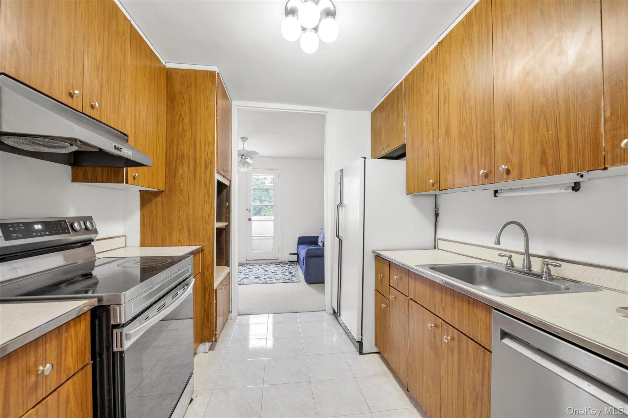 #9 photo, 25 Chapel Place, Нассау ‖ Great Neck , NY 11021