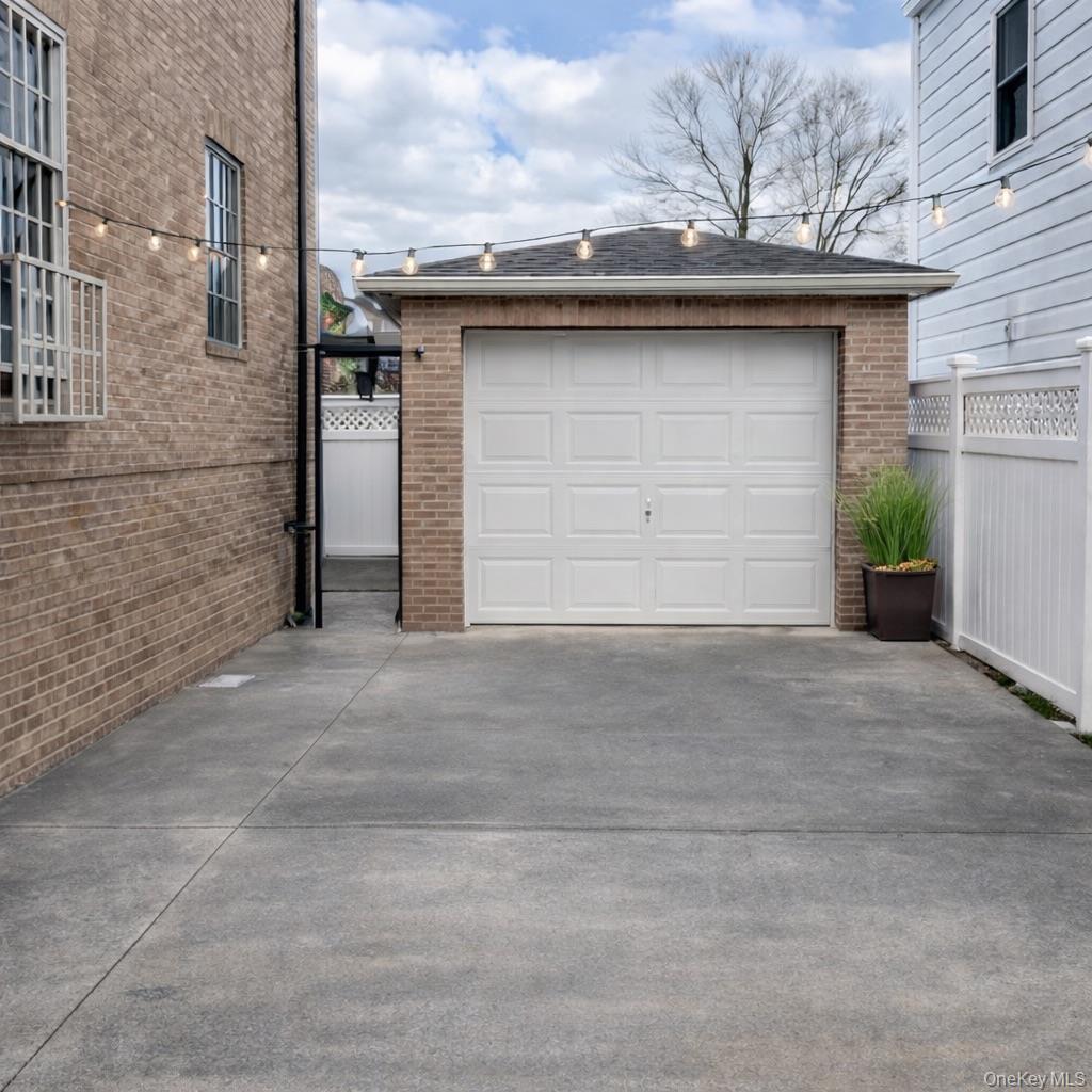 #11 photo, 214-27 38 Avenue, Bayside , NY 11361