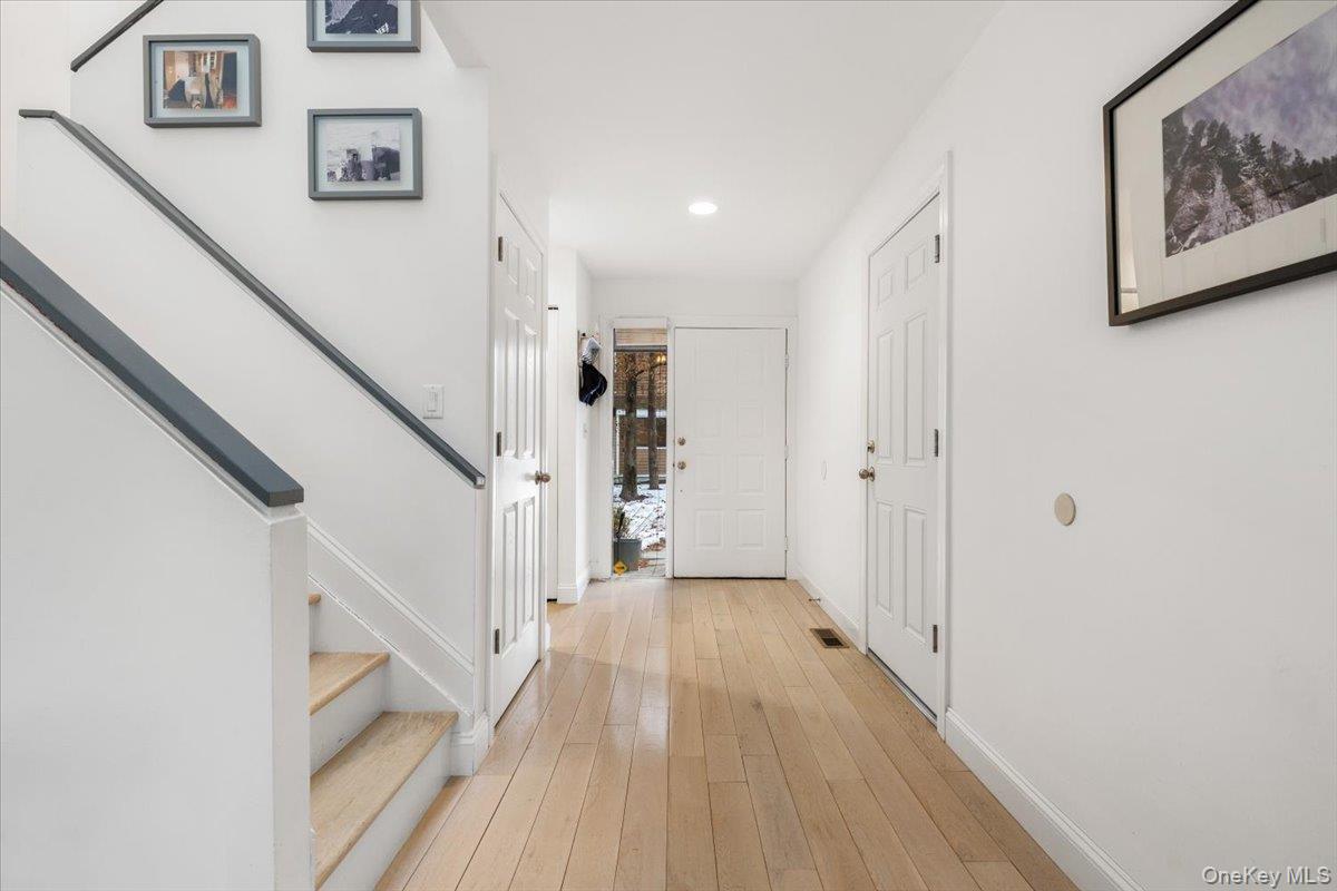 #1 photo, 23 Waters Edge, Chappaqua , NY 10514