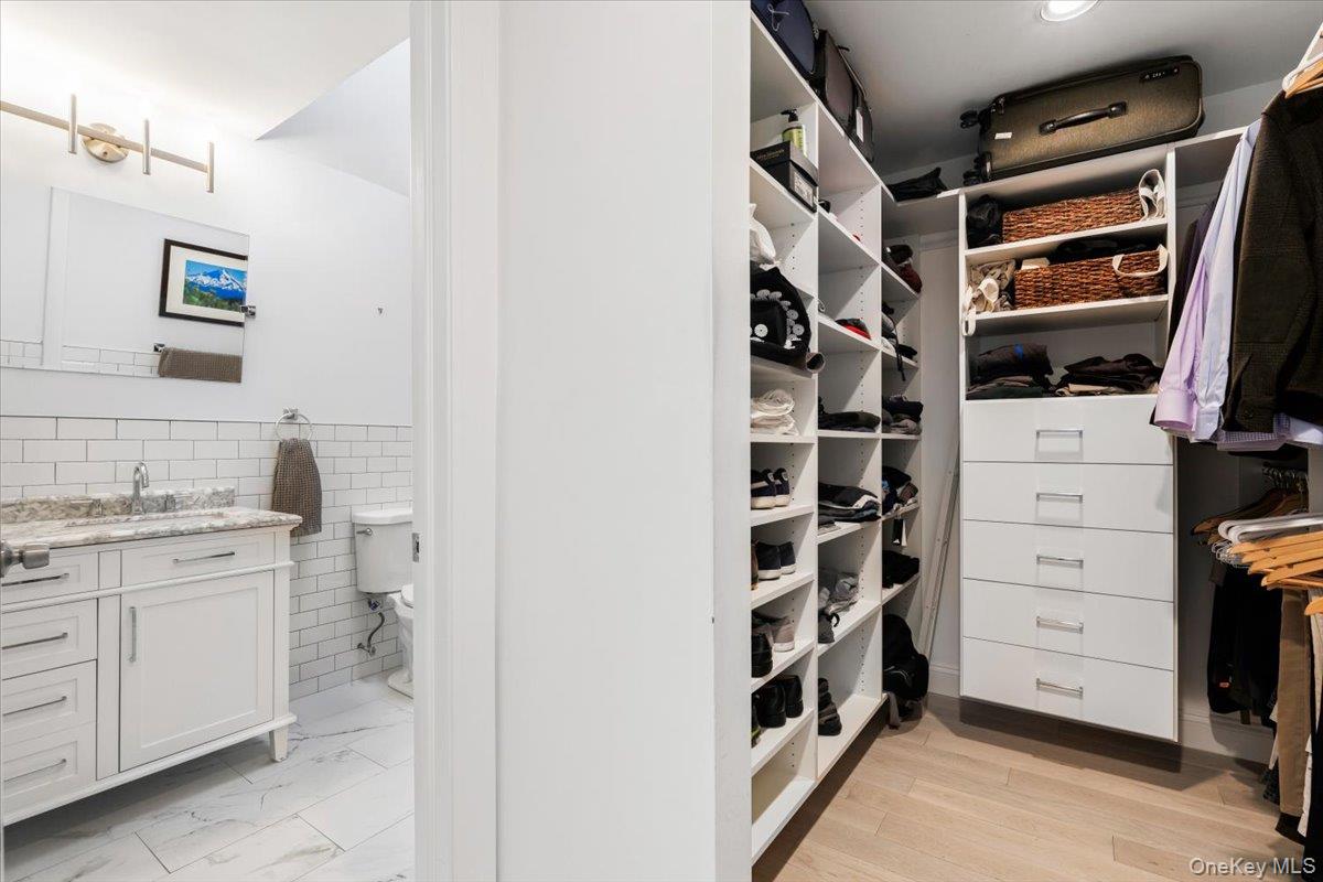 #16 photo, 23 Waters Edge, Chappaqua , NY 10514