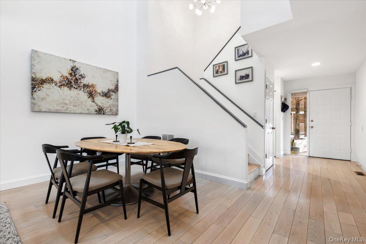 #2 photo, 23 Waters Edge, Chappaqua , NY 10514