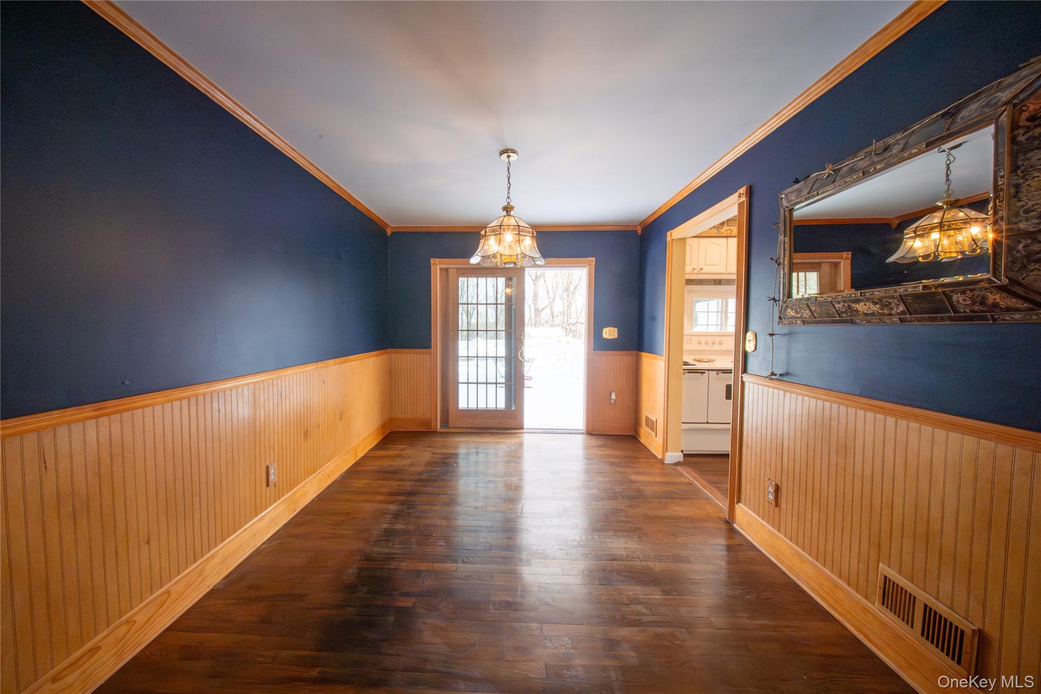 #10 photo, 41 Foxhill Road, Valhalla , NY 10595