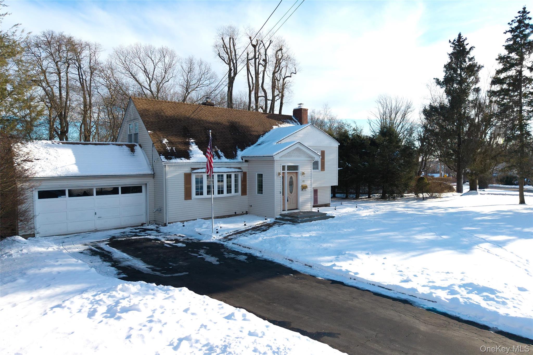 #3 photo, 41 Foxhill Road, Valhalla , NY 10595