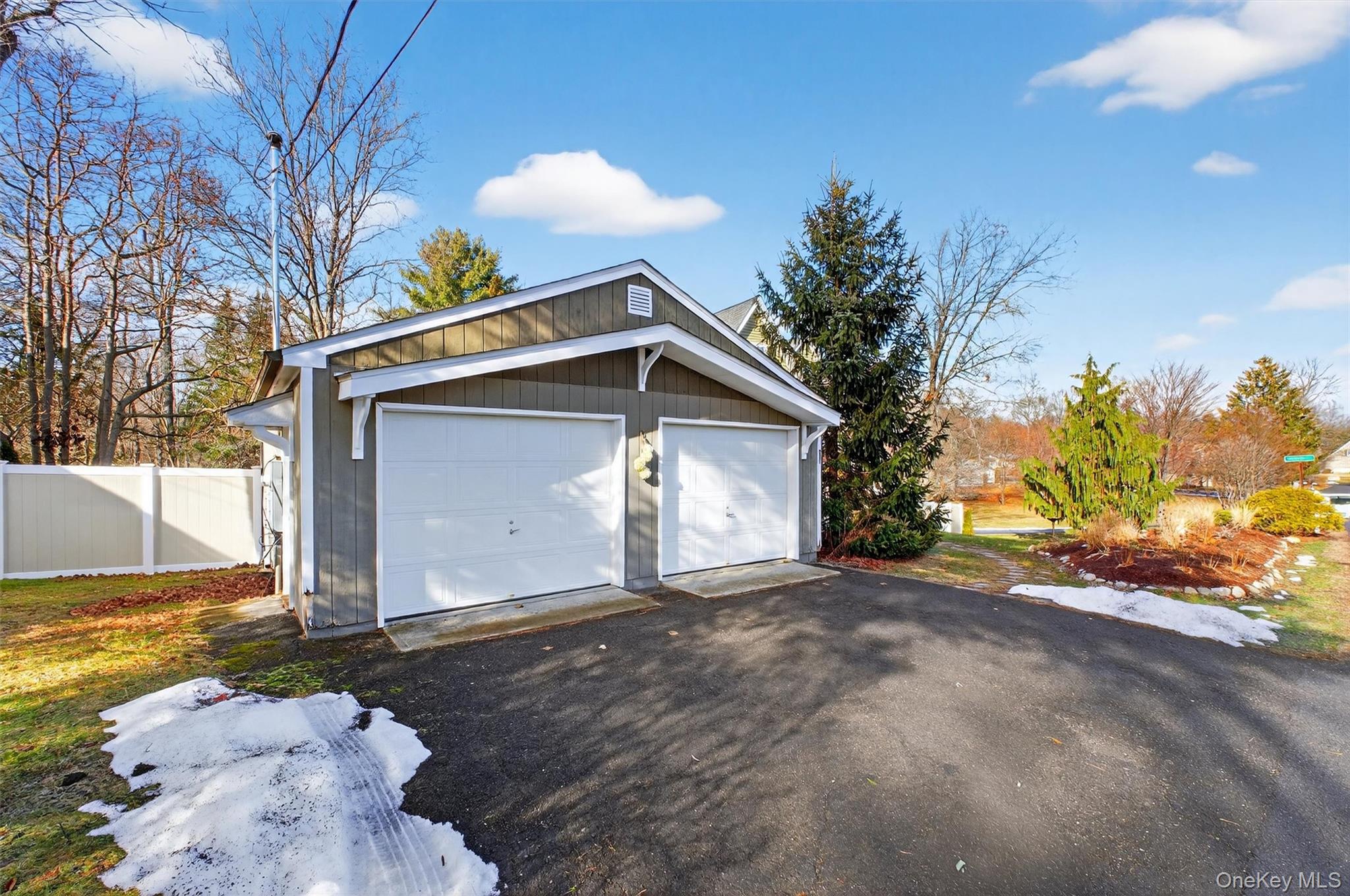 #10 photo, 54 Shore Drive, Elizaville , NY 12523