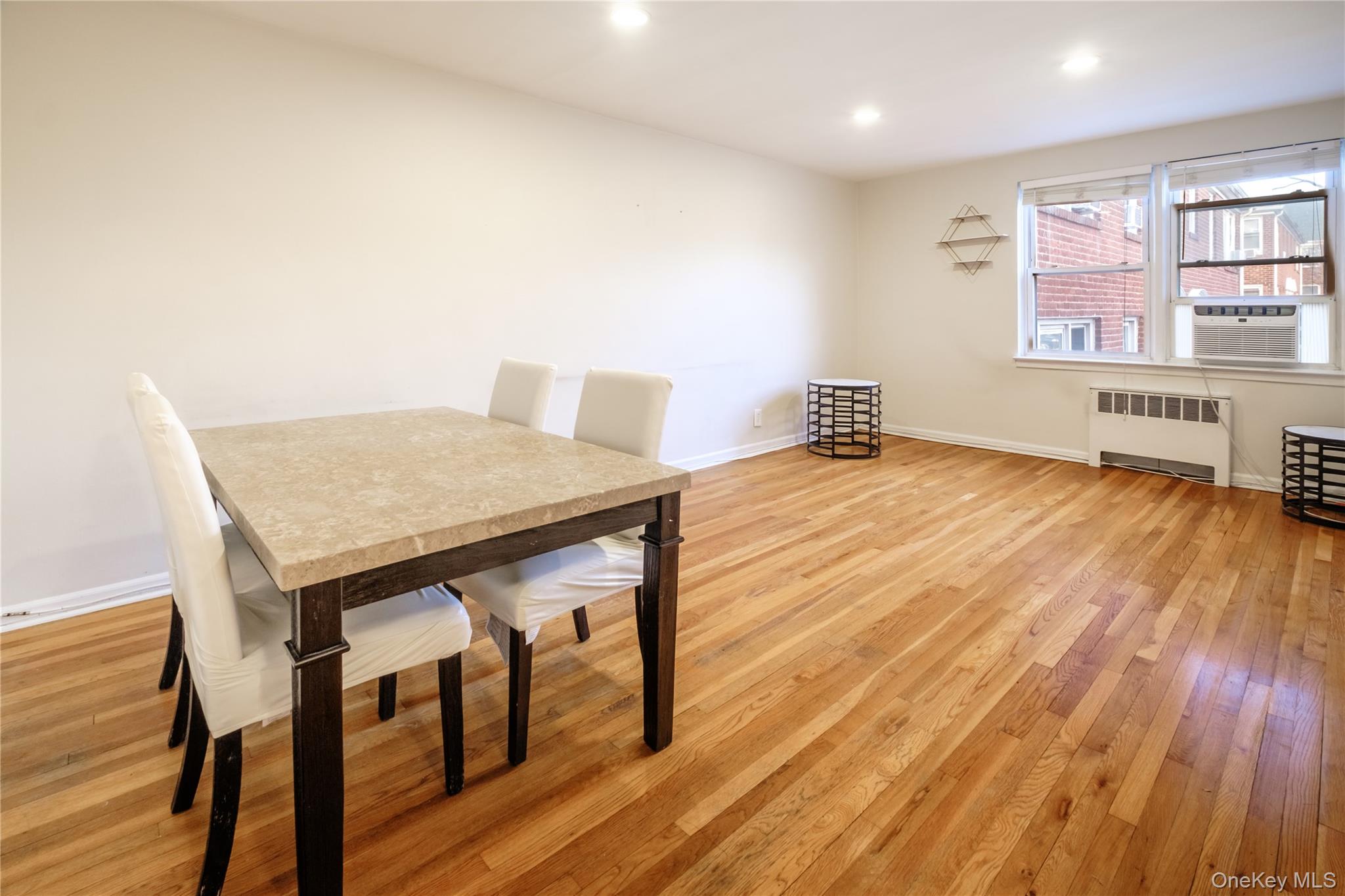 #9 photo, 95 N Broadway, 纽约州 White Plains , NY 10603