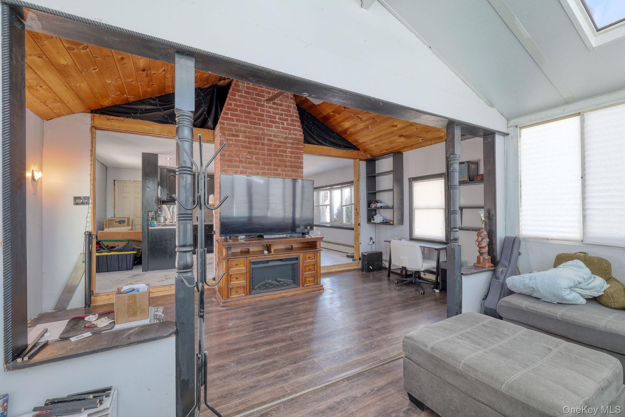 #8 photo, 29 Vans Terrace, Lake Katrine , NY 12449