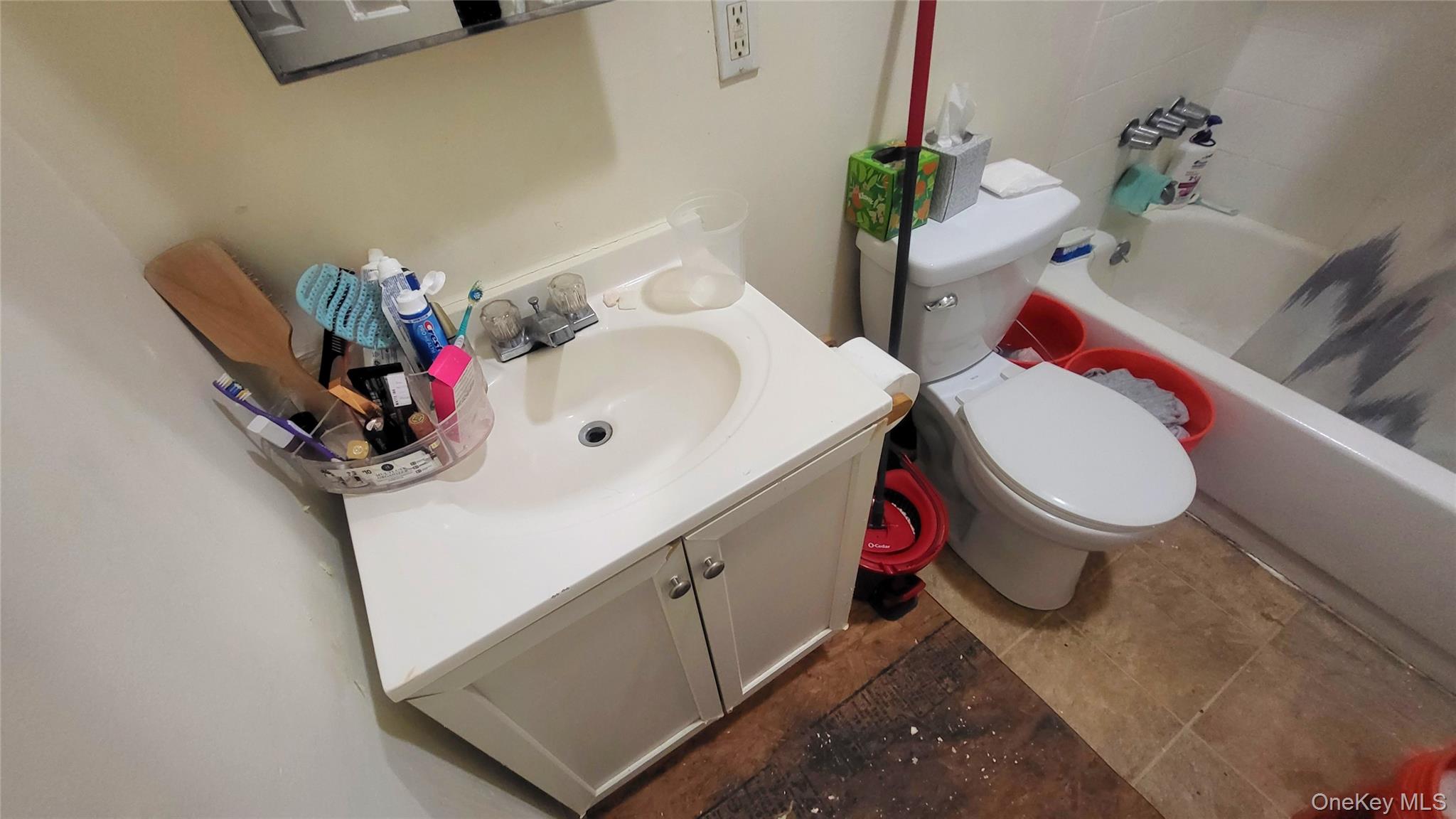 #13 photo, 458-460 Main St, 뉴욕주 Poughkeepsie , NY 12601