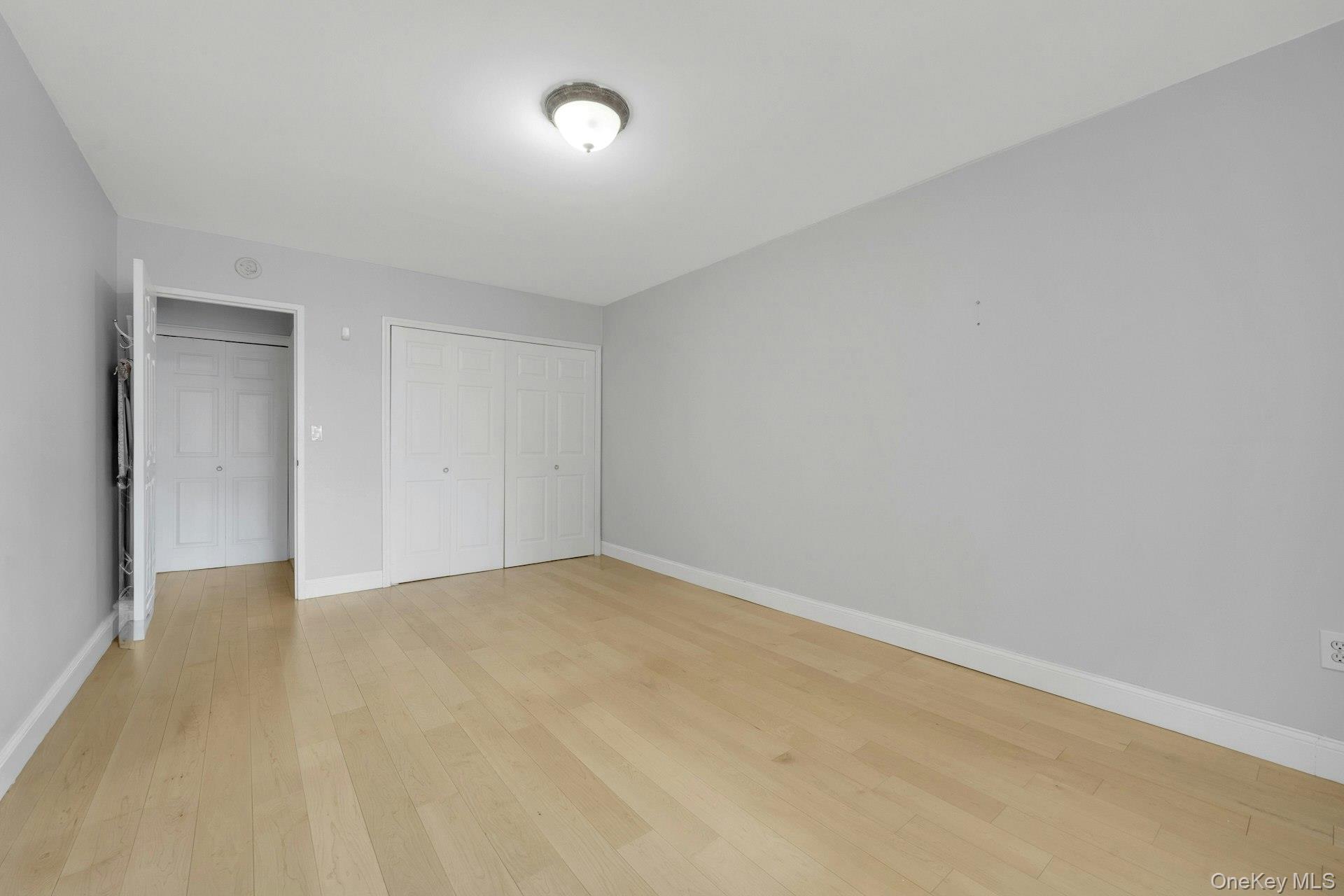 #11 photo, 100 E Hartsdale Avenue, Hartsdale , NY 10530