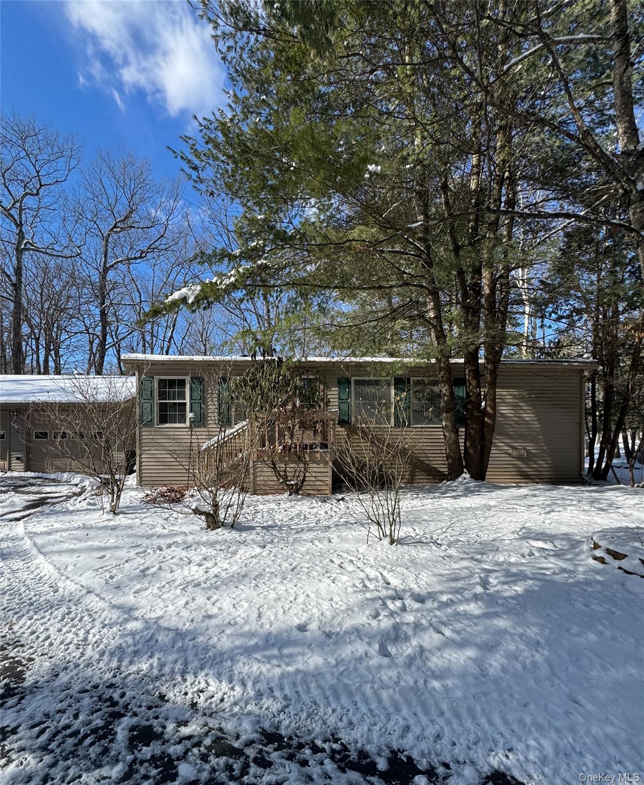 #1 photo, 12 Easy Street, Catskill , NY 12414