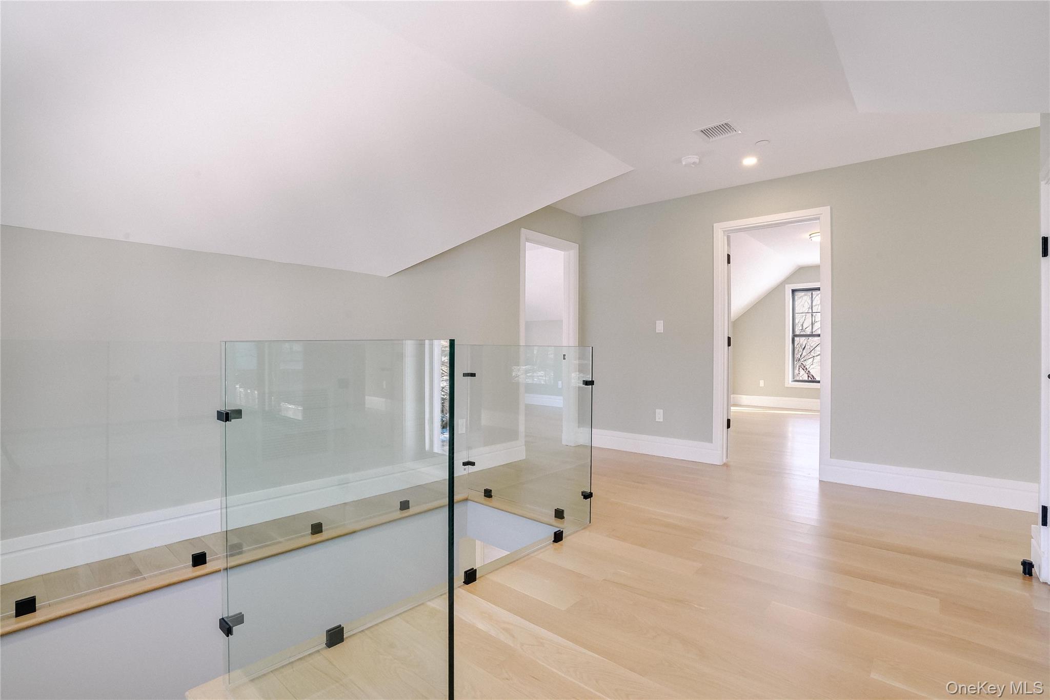 #18 photo, 80 Brookdale Avenue, New Rochelle , NY 10801