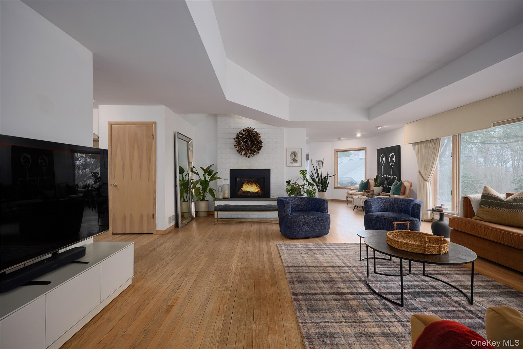 #14 photo, 90 Cedar Avenue, 纽约州 Poughkeepsie , NY 12603