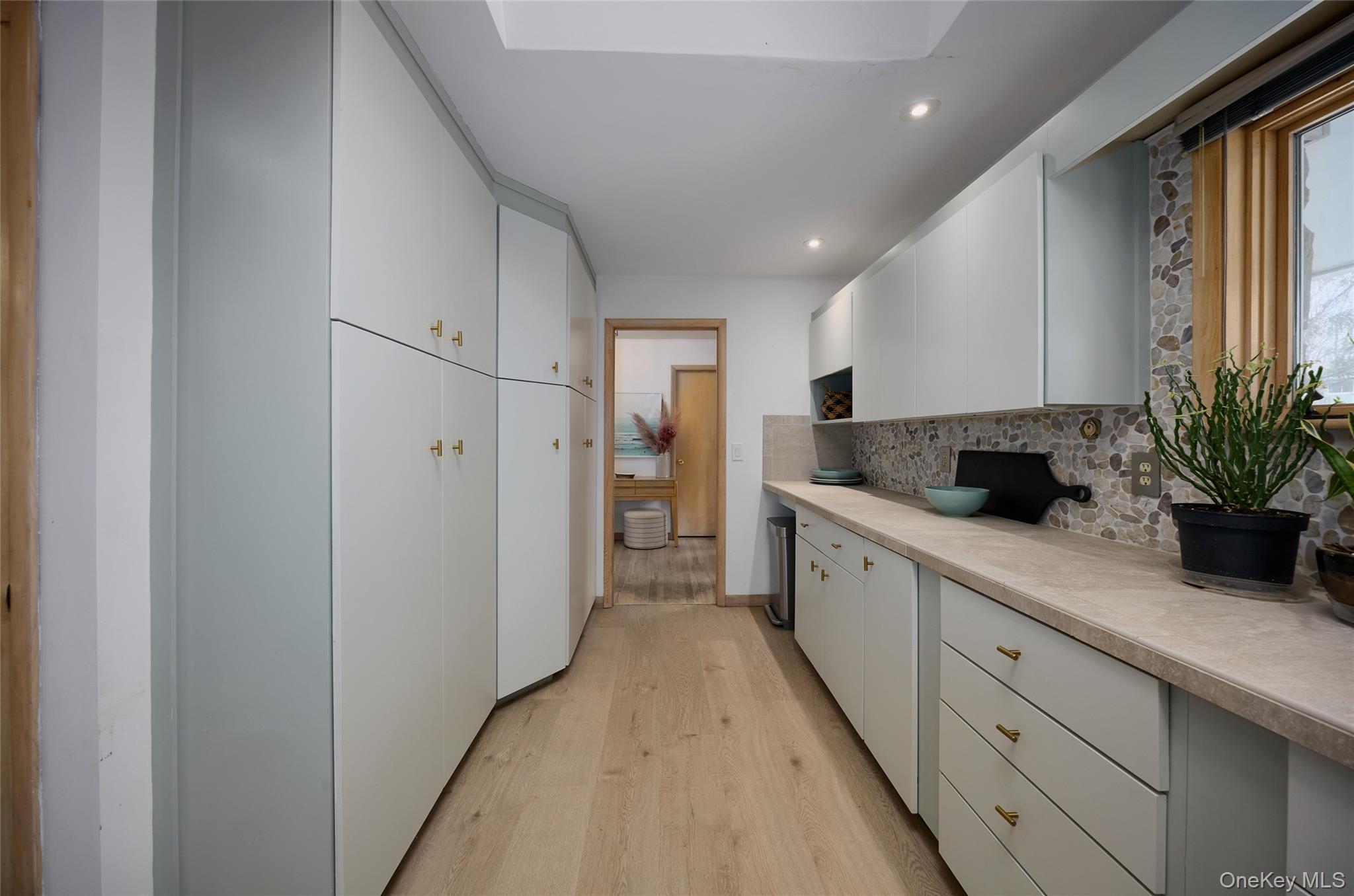 #8 photo, 90 Cedar Avenue, 纽约州 Poughkeepsie , NY 12603