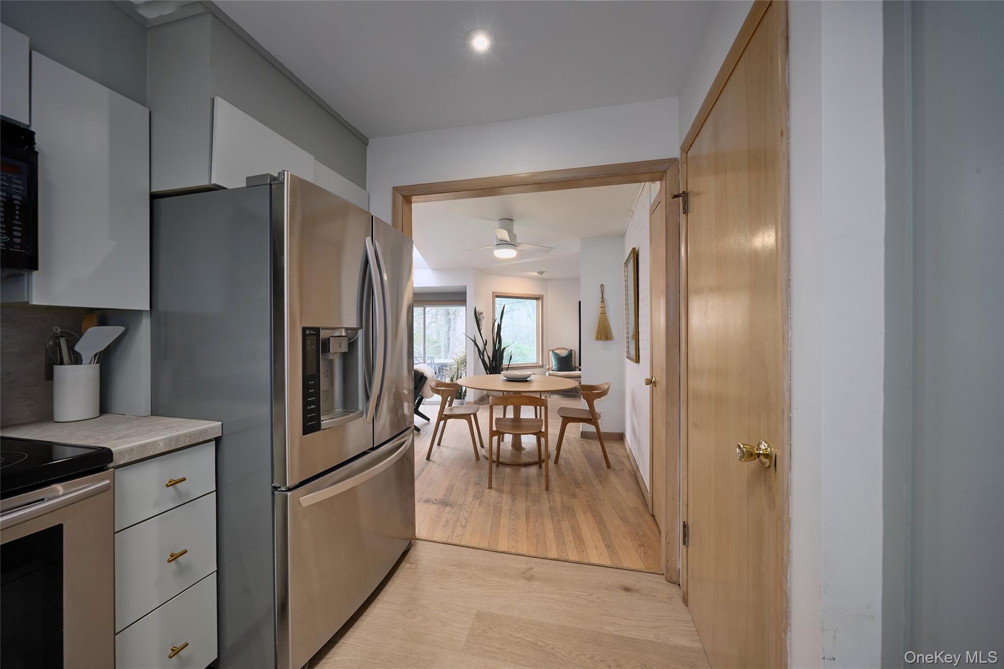 #9 photo, 90 Cedar Avenue, 纽约州 Poughkeepsie , NY 12603