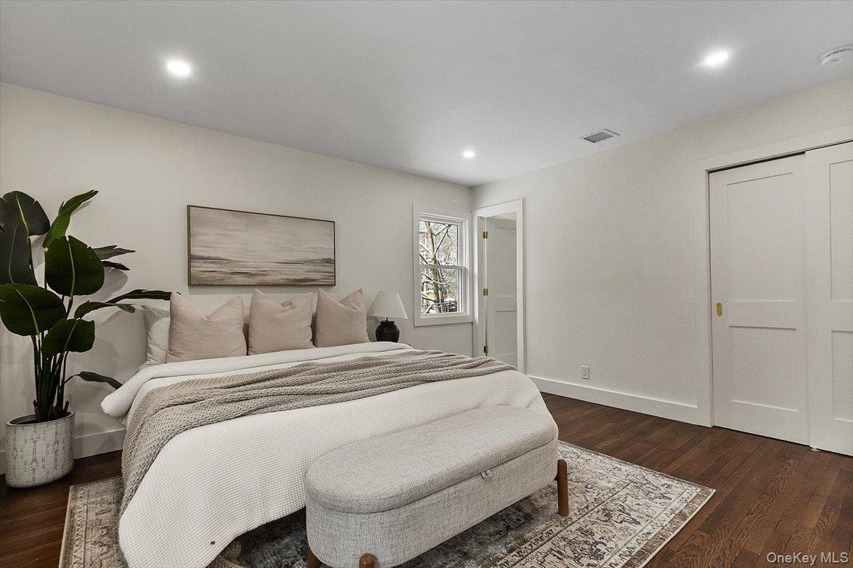 #16 photo, 331 Alta Vista Drive, Yonkers , NY 10710