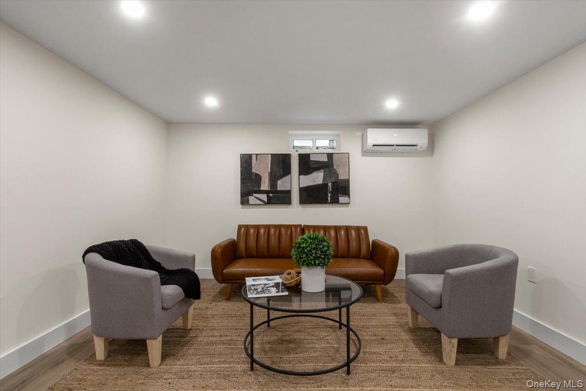 #19 photo, 331 Alta Vista Drive, Yonkers , NY 10710