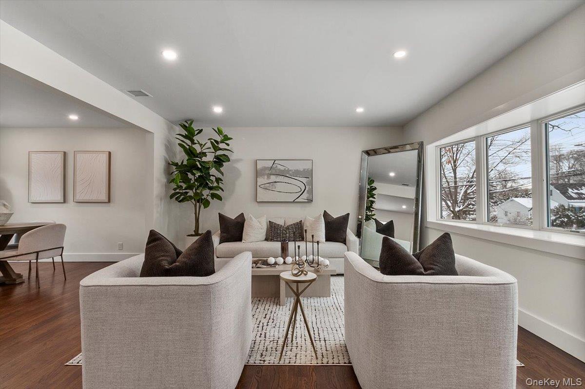 #4 photo, 331 Alta Vista Drive, Yonkers , NY 10710