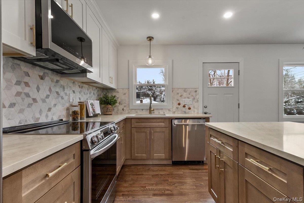 #9 photo, 331 Alta Vista Drive, Yonkers , NY 10710