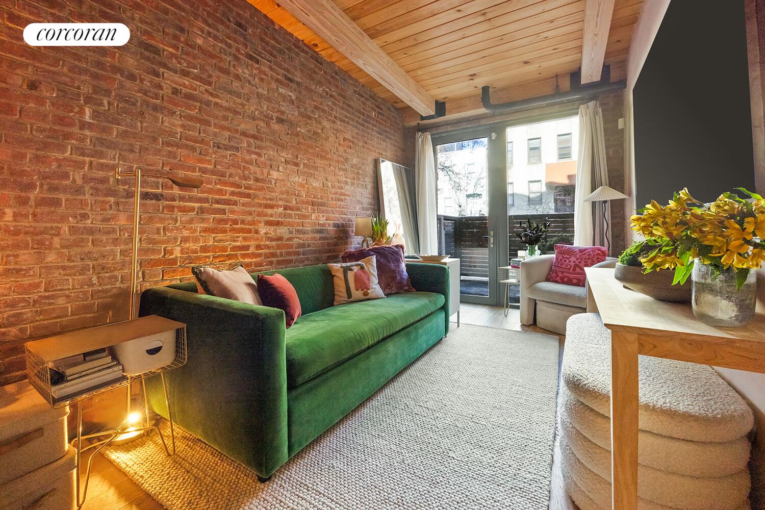 #2 photo, Brooklyn, ब्रुकलीन Greenpoint , NY 11222