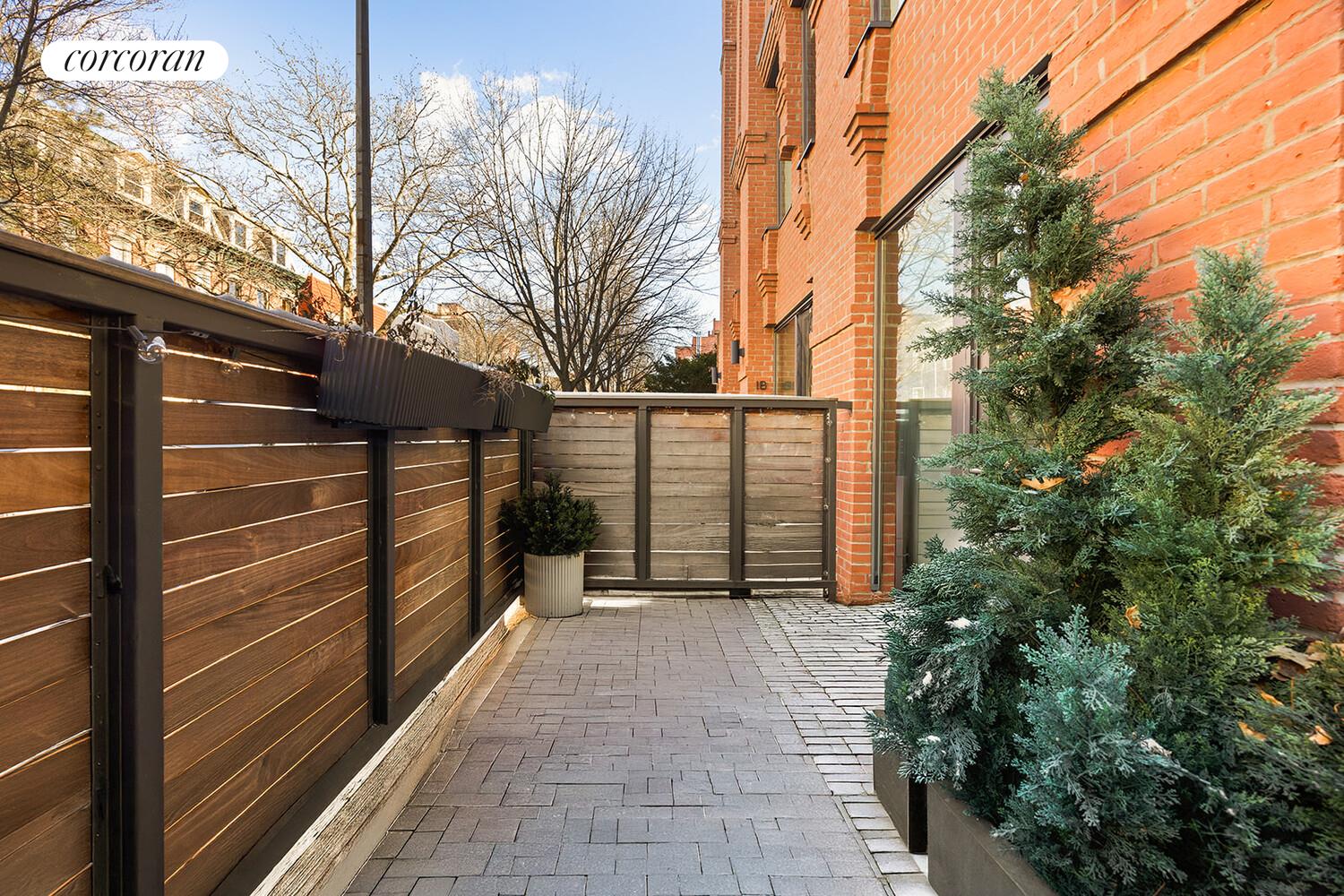 #6 photo, Brooklyn, ब्रुकलीन Greenpoint , NY 11222