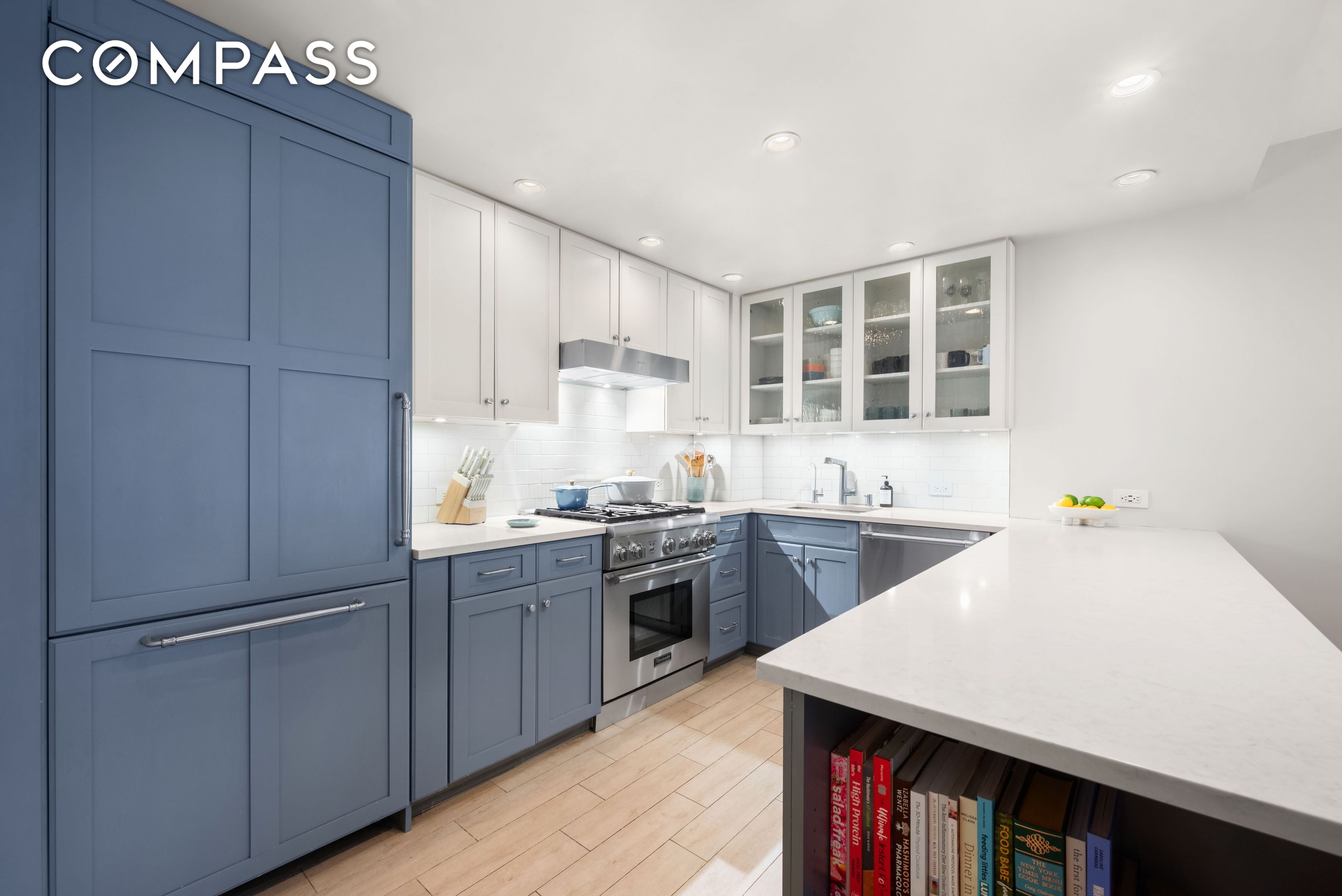 #3 photo, 115 E 9th Street, मैनहटन Greenwich Village , NY 10003