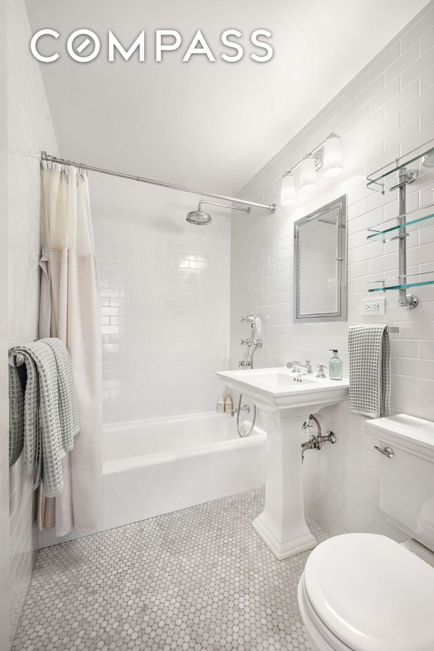 #6 photo, 115 E 9th Street, मैनहटन Greenwich Village , NY 10003