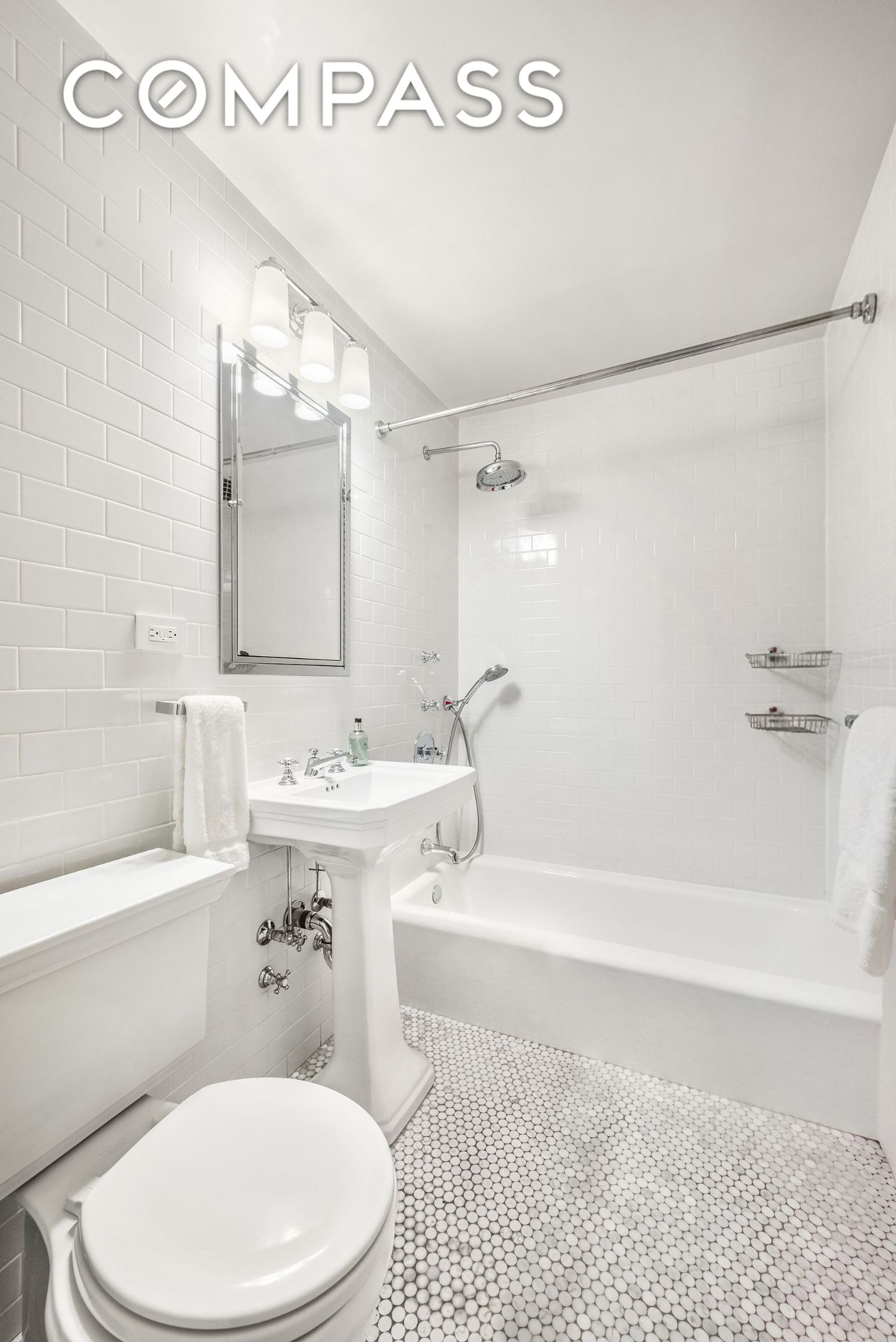 #8 photo, 115 E 9th Street, मैनहटन Greenwich Village , NY 10003