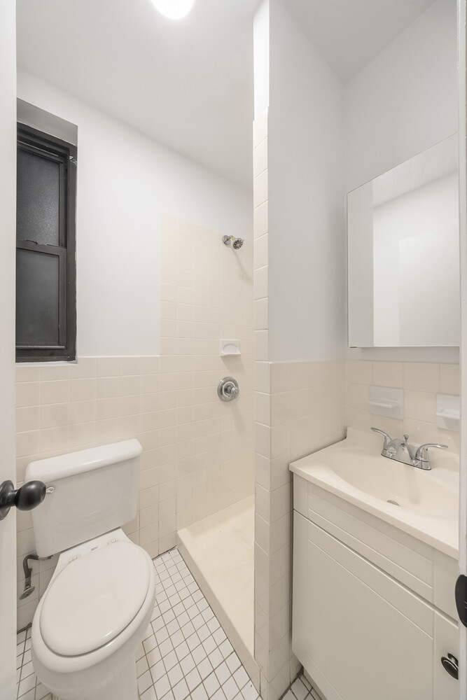 #10 photo, 332 E 77TH Street, 맨해튼 Lenox Hill , NY 10075