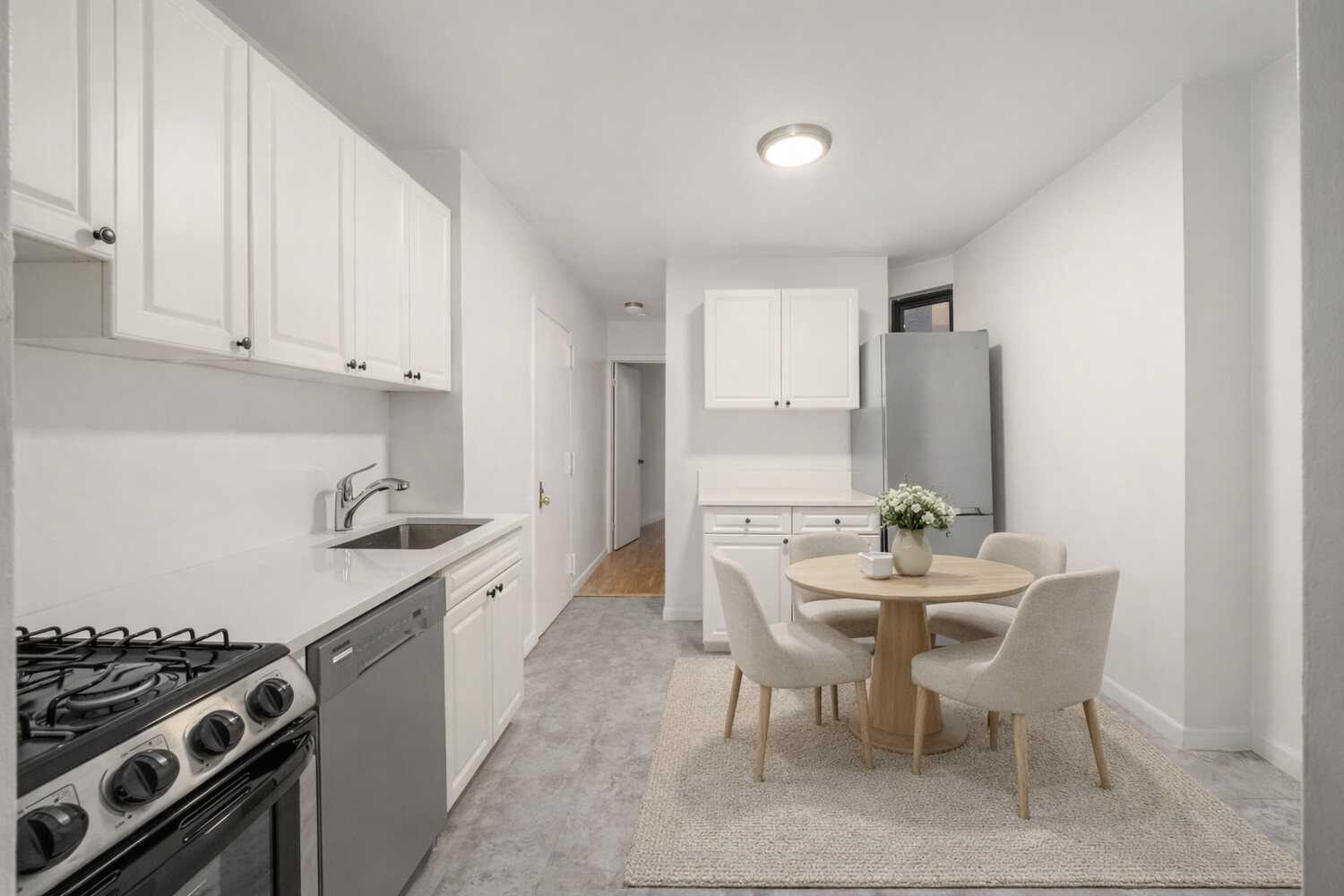 #5 photo, 332 E 77TH Street, 맨해튼 Lenox Hill , NY 10075