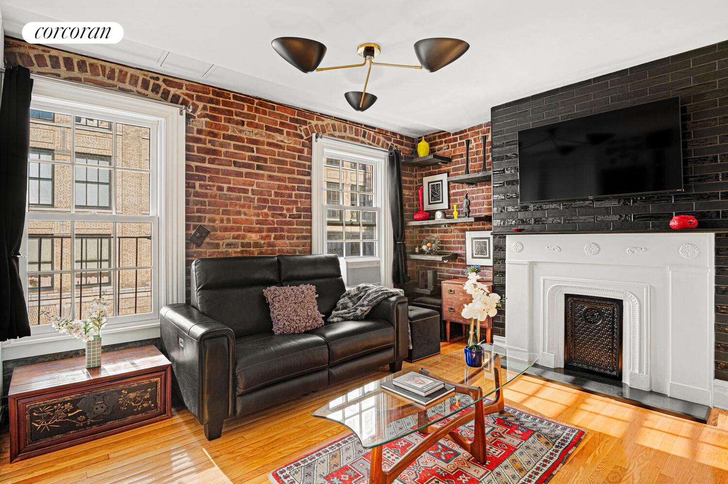 #1 photo, 340 W 11TH Street, מנהטן West Village , NY 10014