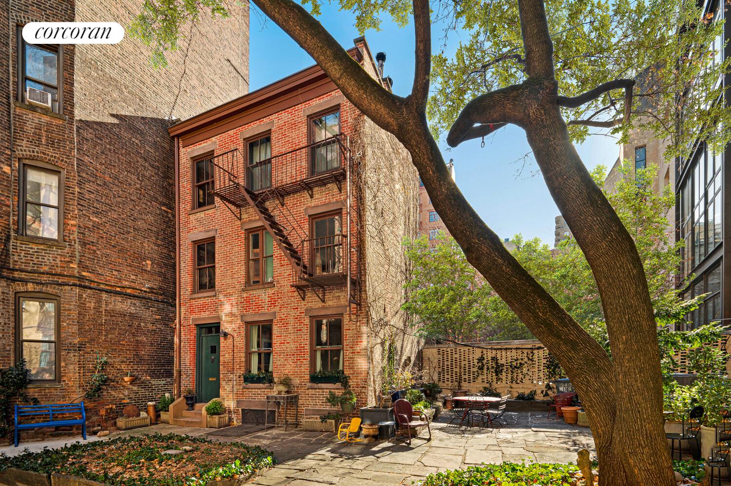 #13 photo, 340 W 11TH Street, מנהטן West Village , NY 10014