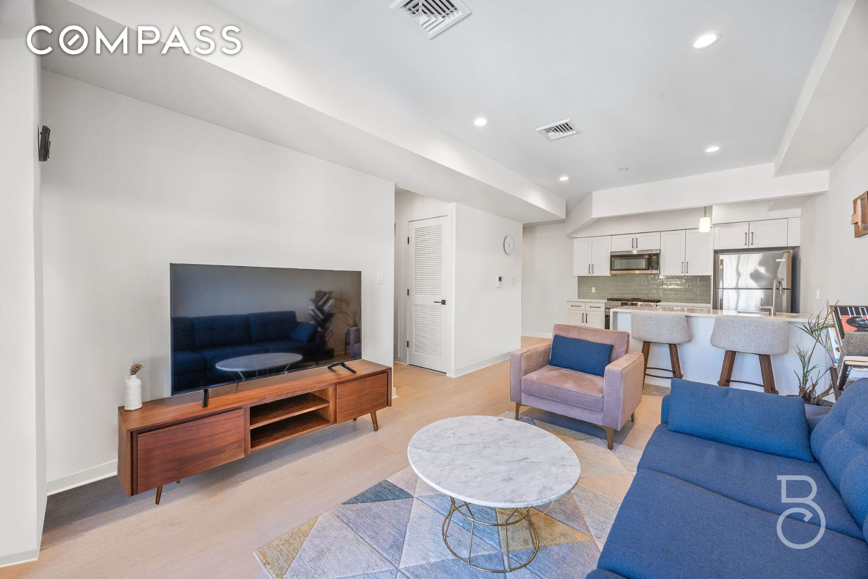 #7 photo, 25-74 34th Street, Astoria , NY 11103