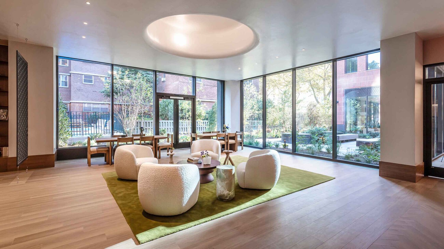 #11 photo, 335 8TH Avenue, 맨해튼 Chelsea , NY 10001