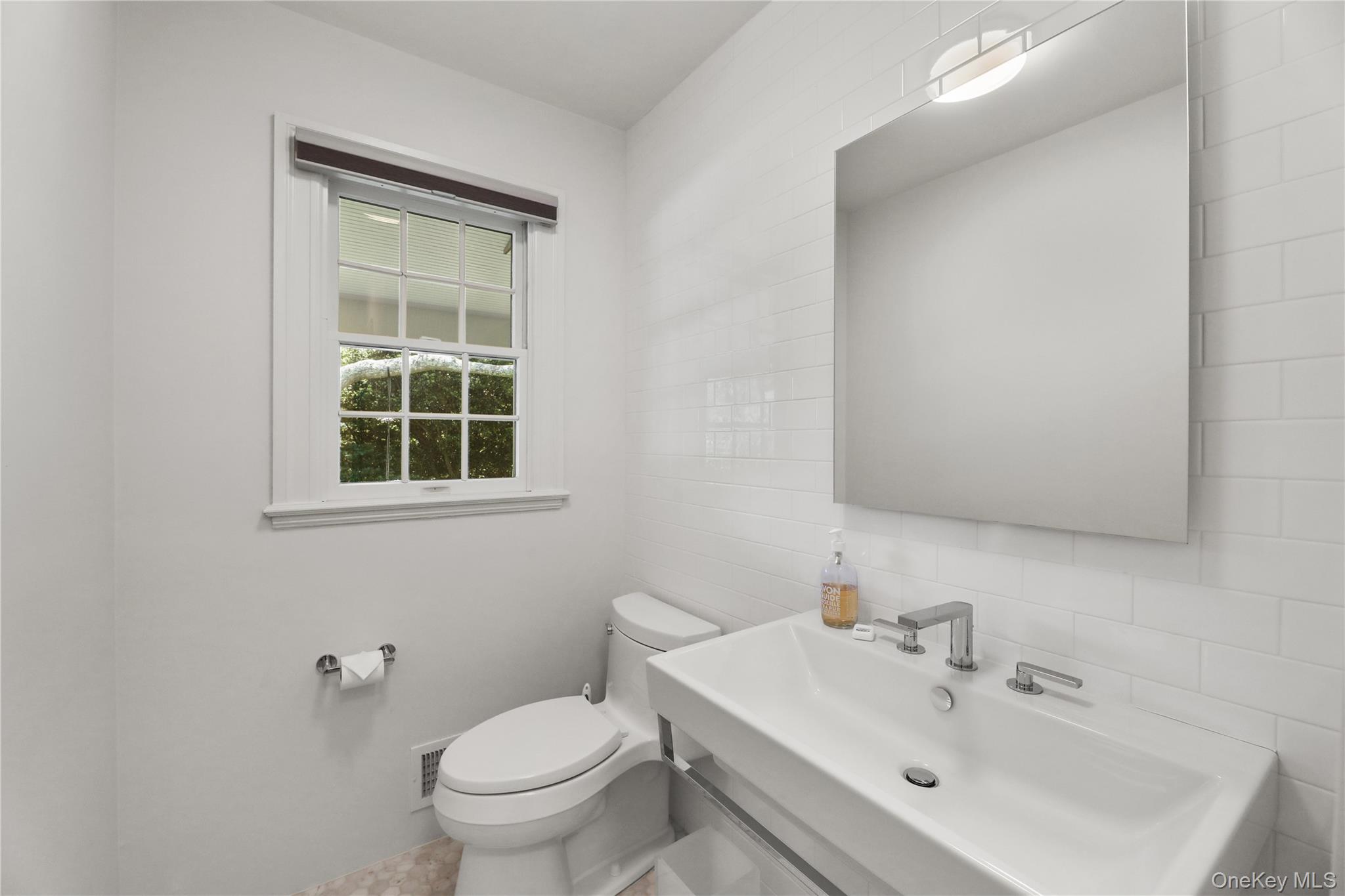 #13 photo, Undisclosed Avenue, Westhampton , NY 11977