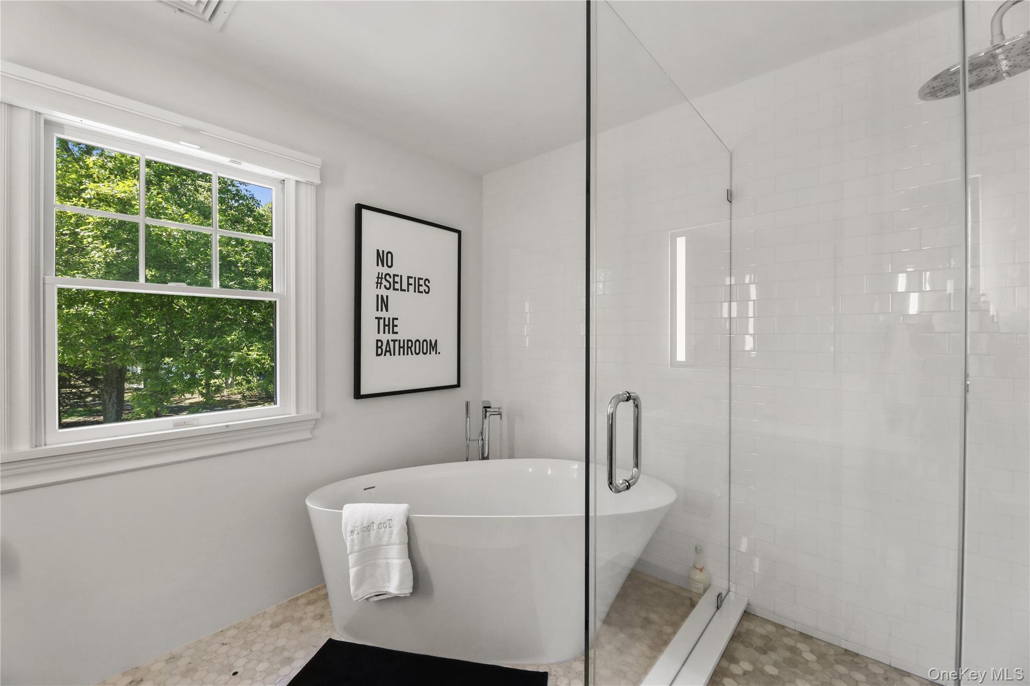 #20 photo, Undisclosed Avenue, Westhampton , NY 11977