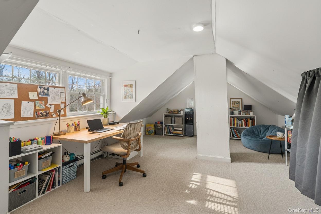 #10 photo, 29 Richmond Avenue, Amityville , NY 11701