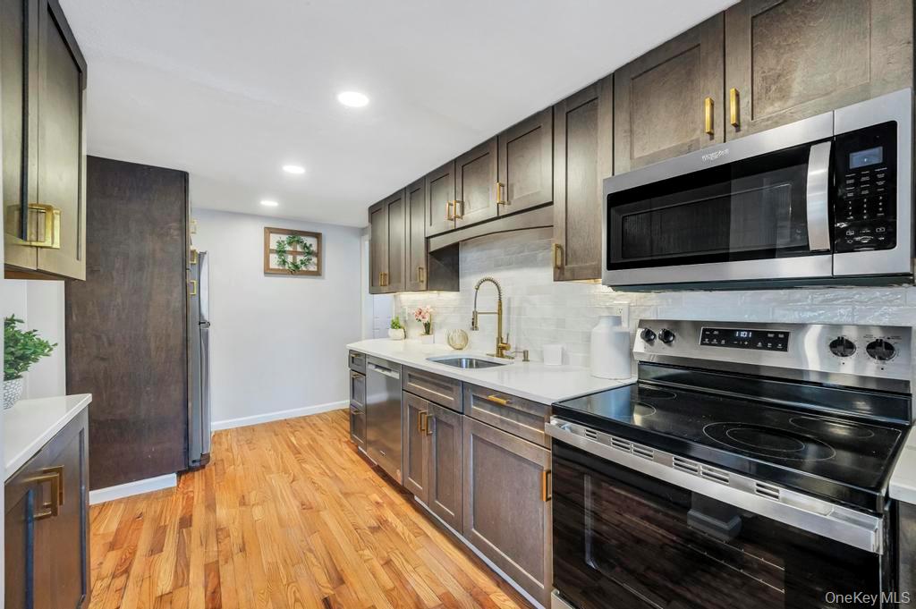 #13 photo, 63 Beech Avenue, Farmingville , NY 11738