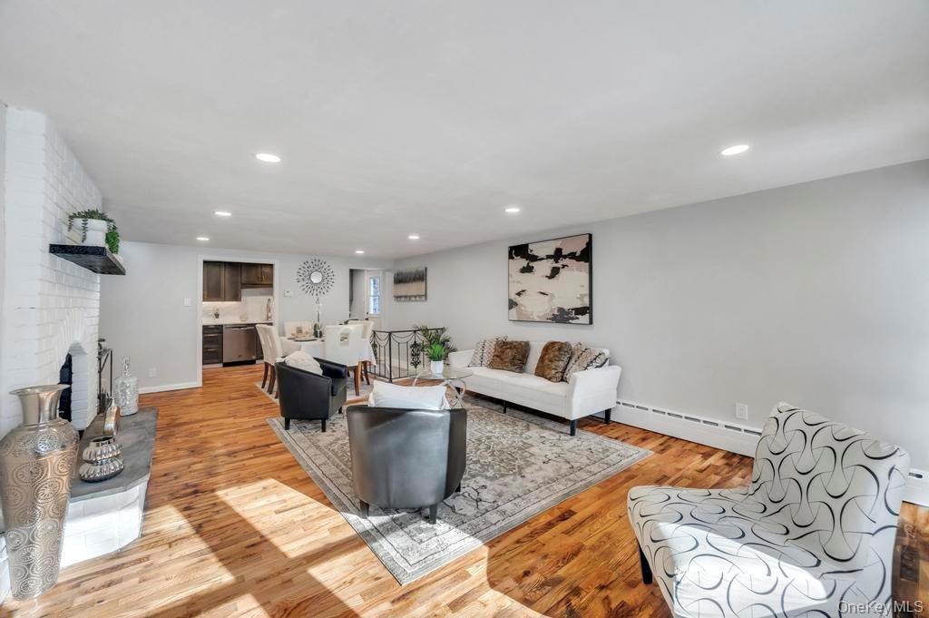 #4 photo, 63 Beech Avenue, Farmingville , NY 11738