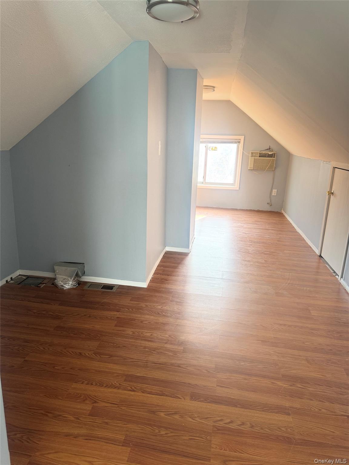 #10 photo, 71 Community Road, Bay Shore , NY 11706