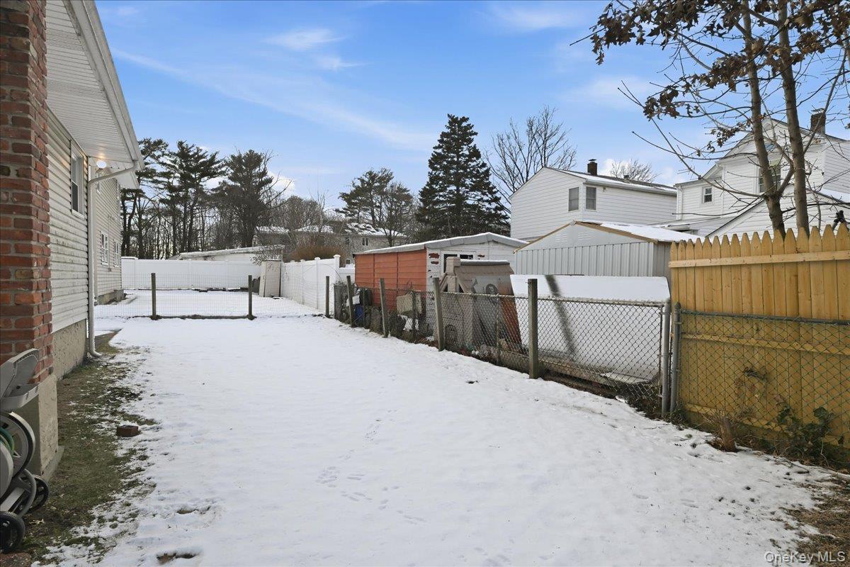 #19 photo, 49 Atlantic Avenue, Нассау ‖ Carle Place , NY 11514