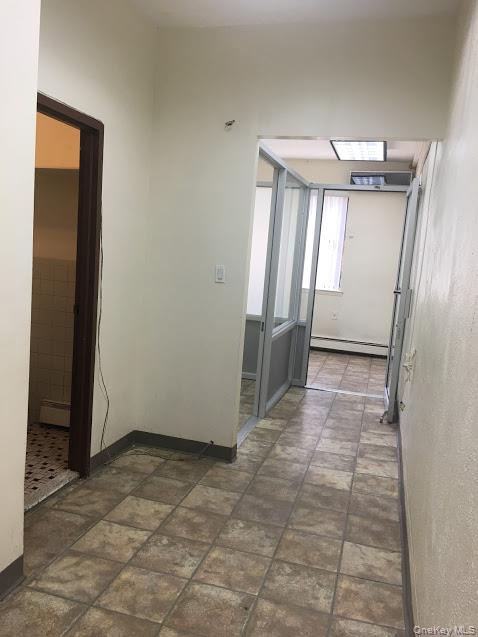 #5 photo, 135-30 Roosevelt Avenue, كوينز Flushing , NY 11355