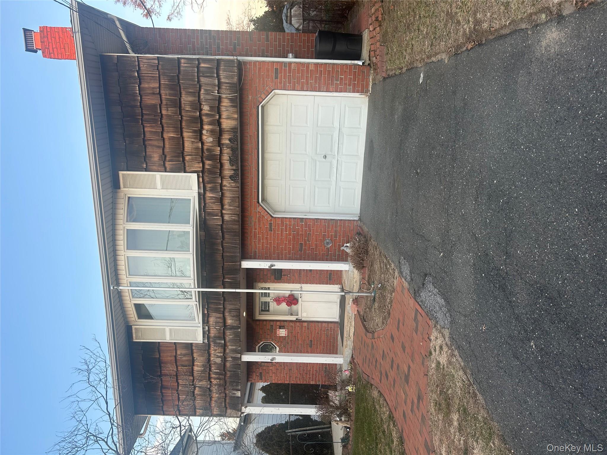 #3 photo, 131 Ethel Street, Нассау ‖ Valley Stream , NY 11580